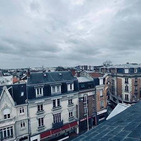 Le Sacre, Au Pied De La Cathedrale Lägenhet Reims Exteriör bild